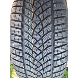 Goodyear UltraGrip Performance+ 225/40 R18 92V XL FP téli gumiabroncs Téli