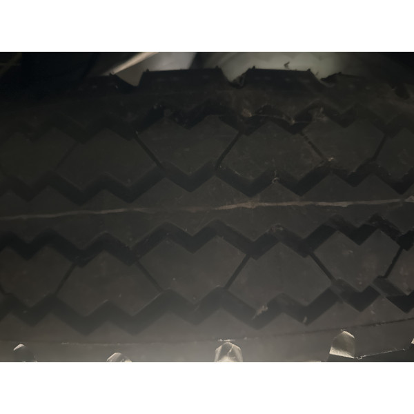 9,00R20 Belshina 140/130K 14pr BI-366 TTF csak köpeny