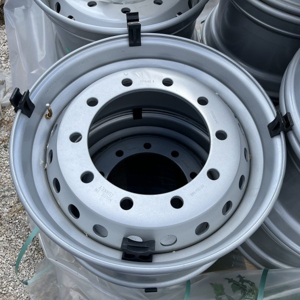 Jantsa 11.75 X 22.5  6/161/205, A2, ET 0, SILBER RAL9006, VS H 6250/5200 KG - 40/80 KM/H, 117647