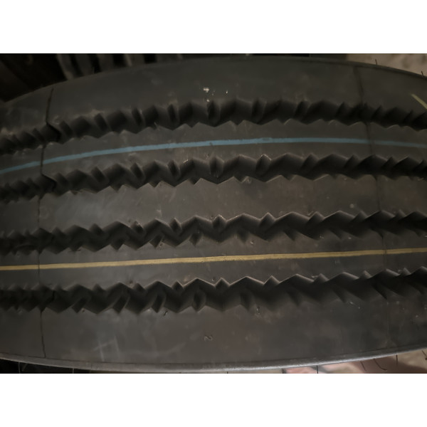 Uniroyal Monopoly TH110 235/75 R17,5 143/141J