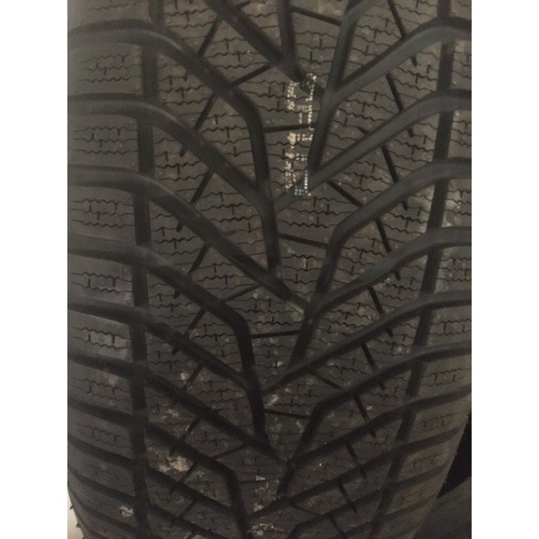 Yokohama Bluearth Winter V905 265/70 R16 112T