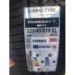 Kumho WinterCraft WP72 225/45 R19 86V XL Téli
