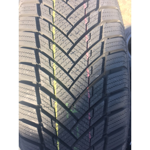 Tracmax X-Privilo S130 175/65 R15 84T