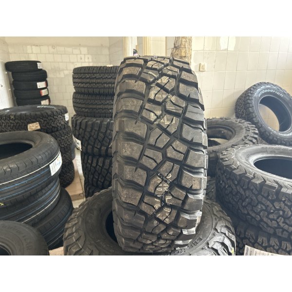 BFGoodrich Mud-Terrain T/A KM3 265/60 R18 119/116Q