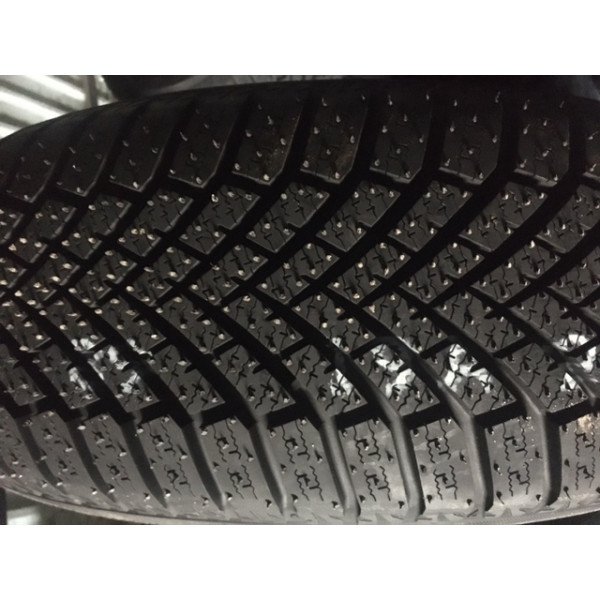 Yokohama BluEarth Winter V906 195/65 R15 91T