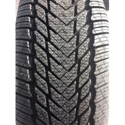 Royal Black Royal Winter HP 215/65 R16 98H Téli